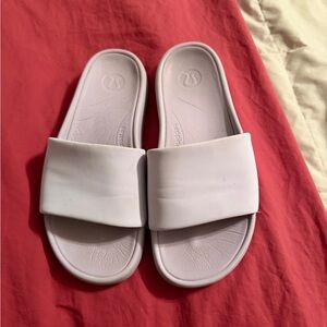 Lululemon Restfeel Slide - Lavender Frost - SZ 7
